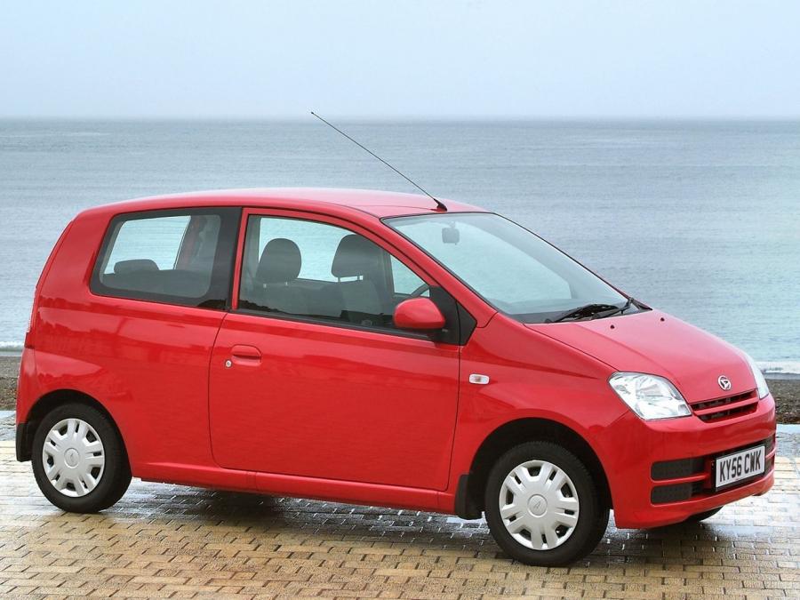  Daihatsu Charade 3-Door 2003 года  (UK) (фото 7 из 7)
